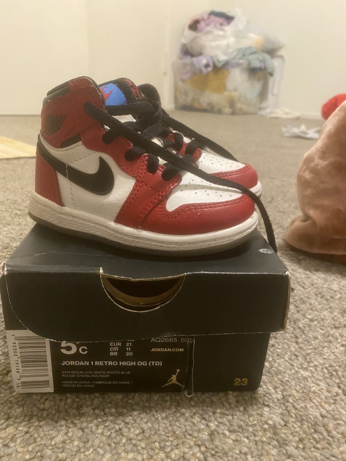 Air Jordan High “Spider Man Origin Story” Size 5C Toddler