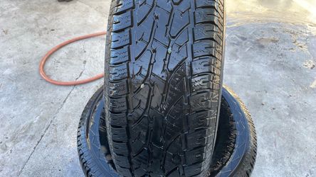 265 75R16 2 for $180. PARAGON RIDGERUNNER AT. Instaladas