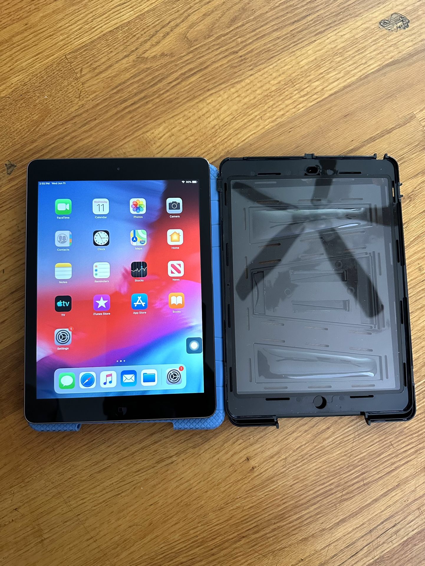 9.7 inches Apple iPad Air 16Gb WiFi Gray Model A1474 iOS 12.5.X - FIRMED PRICE