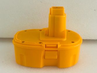 Batería para dewalt 18V  4.8AH  86.4wH/Battery for dewalt 18V 4.8AH 86.4wh