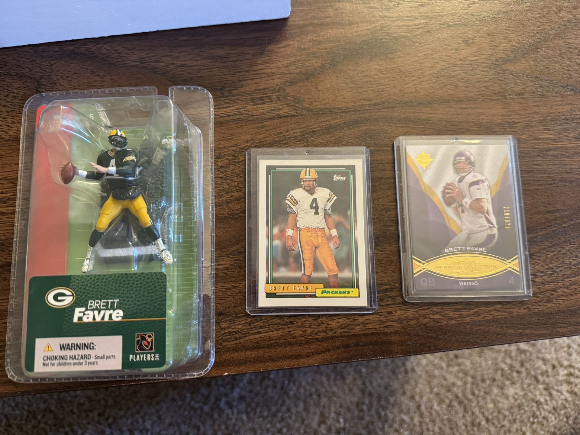 Brett Favre Cards / Memorabilia