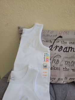 Baby shirts 👕 new with tags. Size 4t