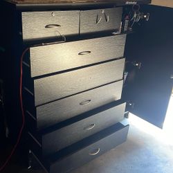 Black 5dr Dresser + Side Cabinet + Locks And Keys 