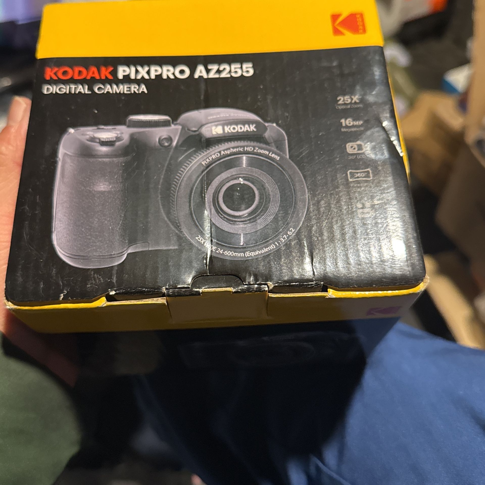 KODAK PIXPRO AZ255 BK 16MP Digital Camera 25X Optical Zoom 24mm