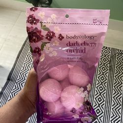 Bodycology Dark Cherry Orchid 8 Bath Bomb Fizzies