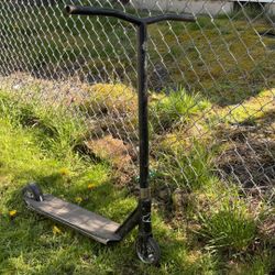 Everything Is Fine With It. It’s Just A Little Rusty It Rides Good If You Do Need Grips, I Can Give You Some.