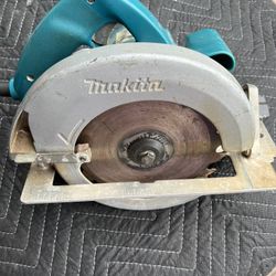 MAKITA 7 1/4” CARBIDE BLADE POWER SAW