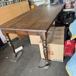 WOOD DINING TABLE 