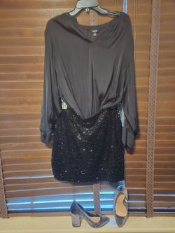 Conjunto de blisa, falda y zapatos como nuevos