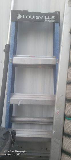 Louisville 6 ft. Latter