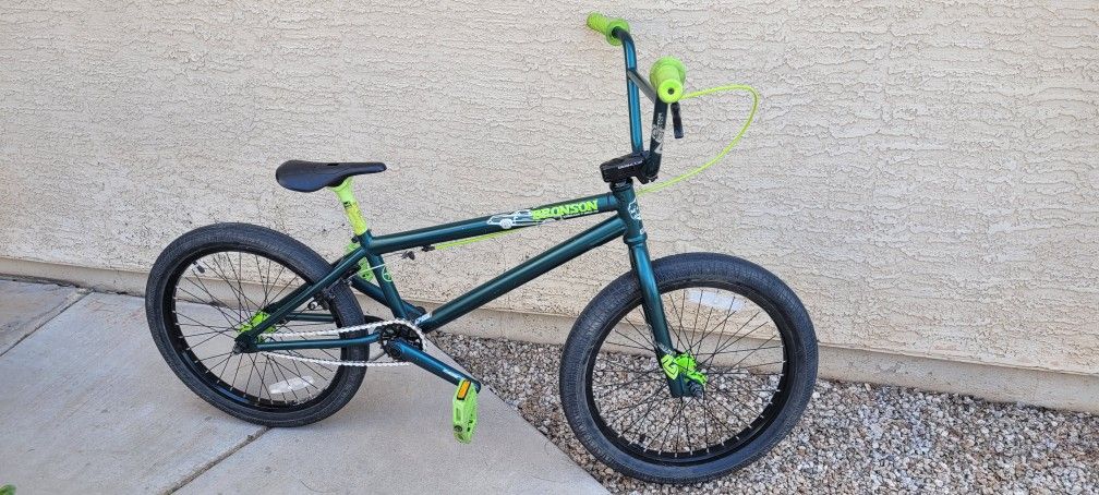 Mirraco Bronson BMX Bike