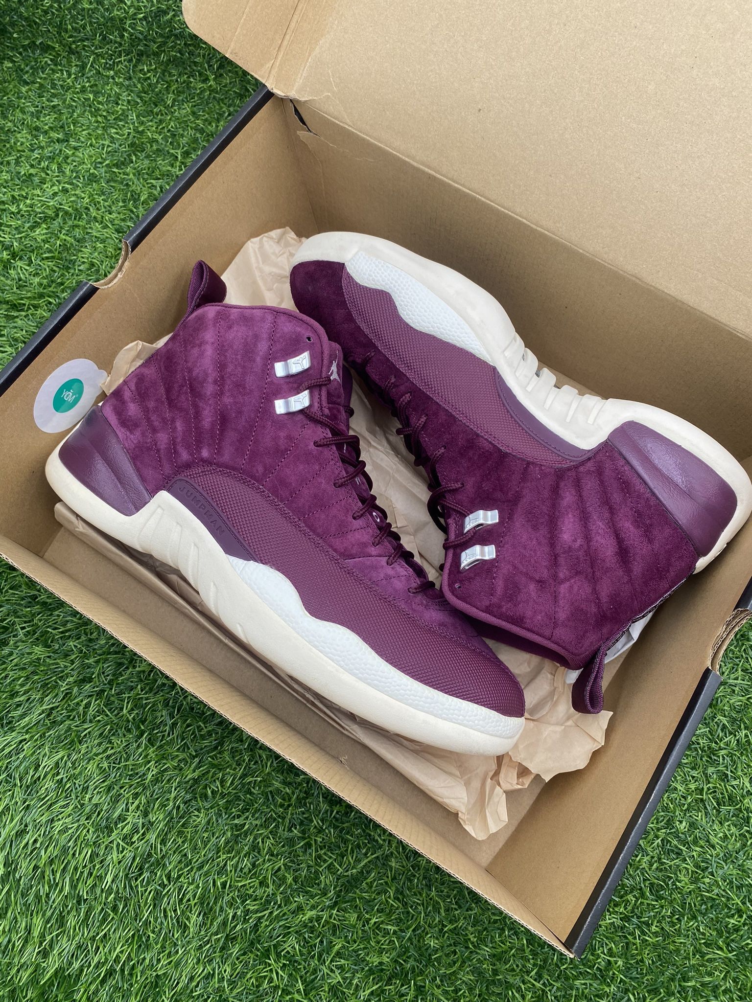 Jordan 12 “Bordeaux” Size 12M