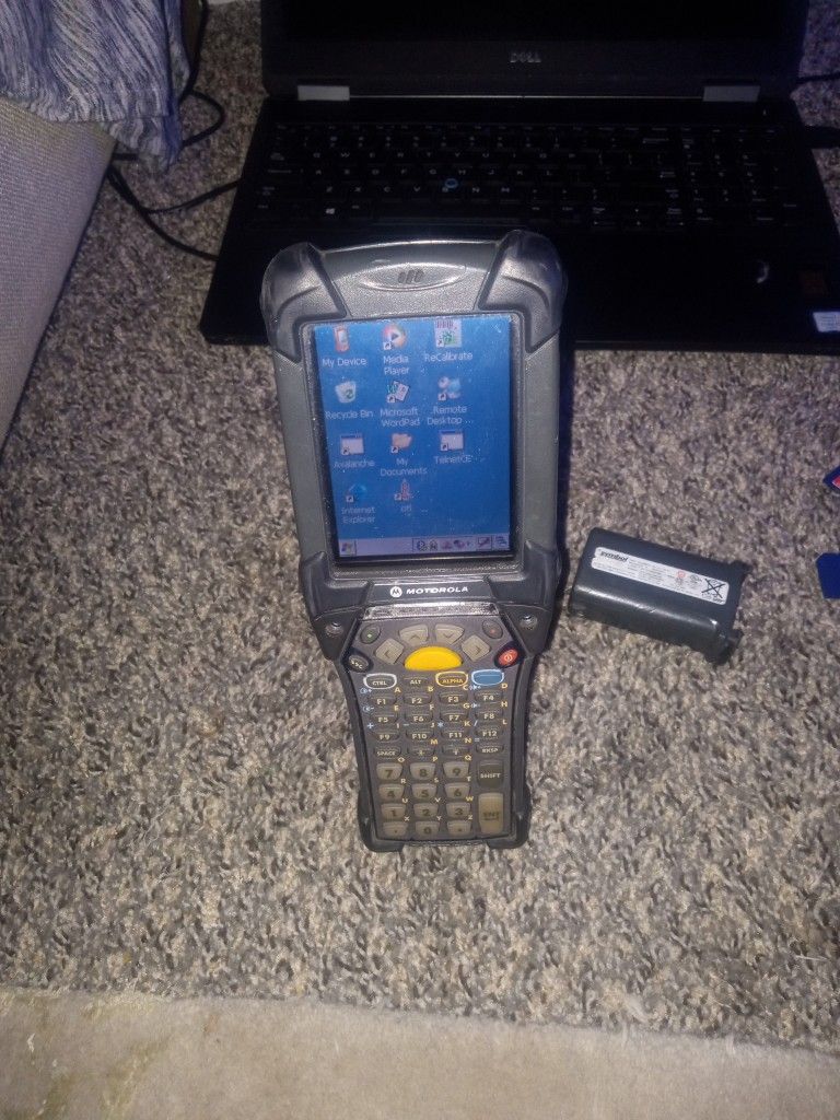 Motorola MC9090-G Handheld Scanner