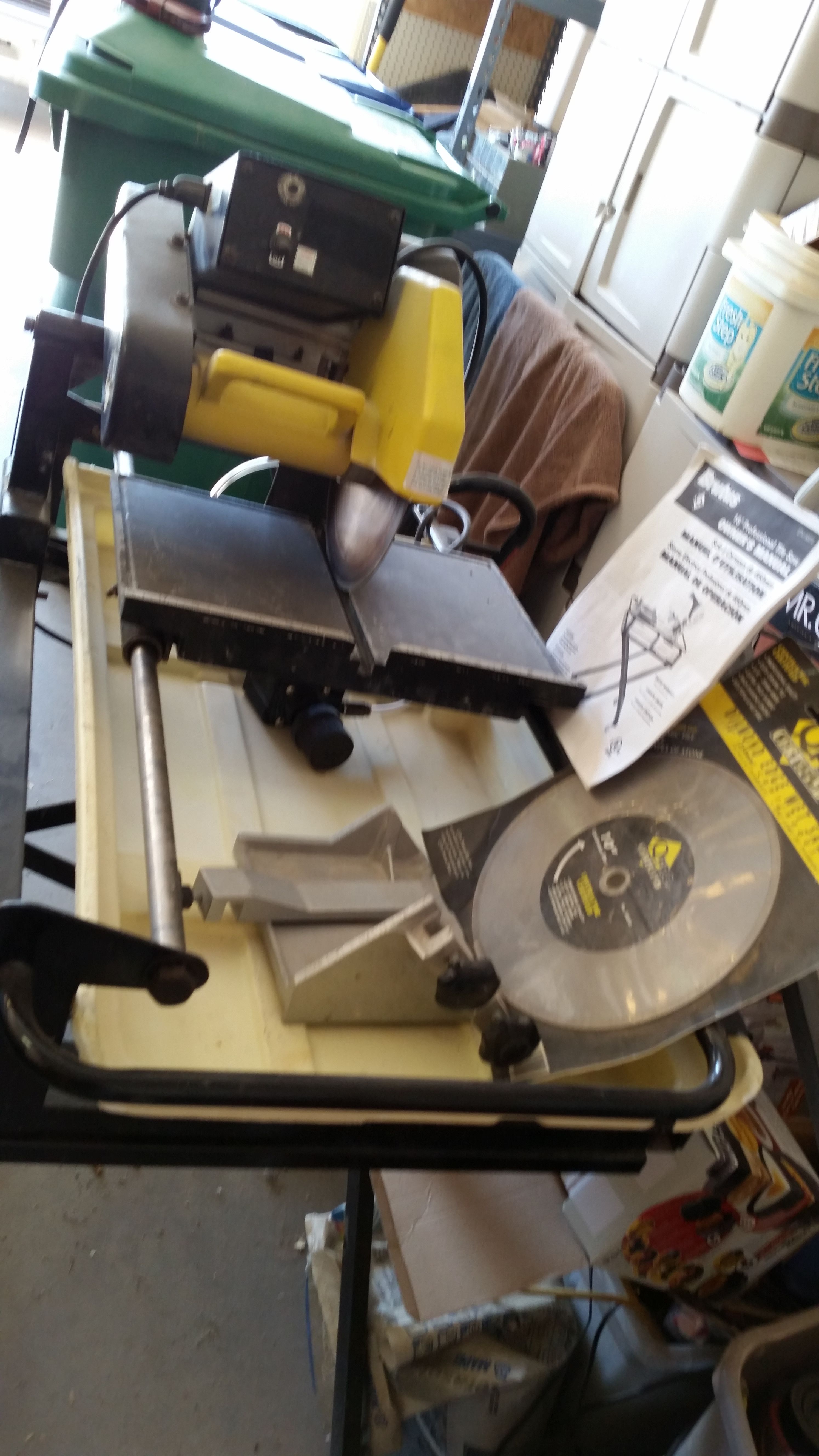 . Brutus by QEP 60010 wet tile saw with stand 2Hp 120 v for Sale in