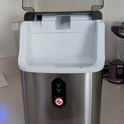 COWSWAR NUGGET ICE MAKER 