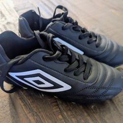 Umbro Kids/Boys Classico 13 Football Cleats