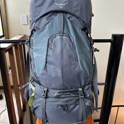 Osprey Atmos AG 65 (small) Backpack With Rain Cover