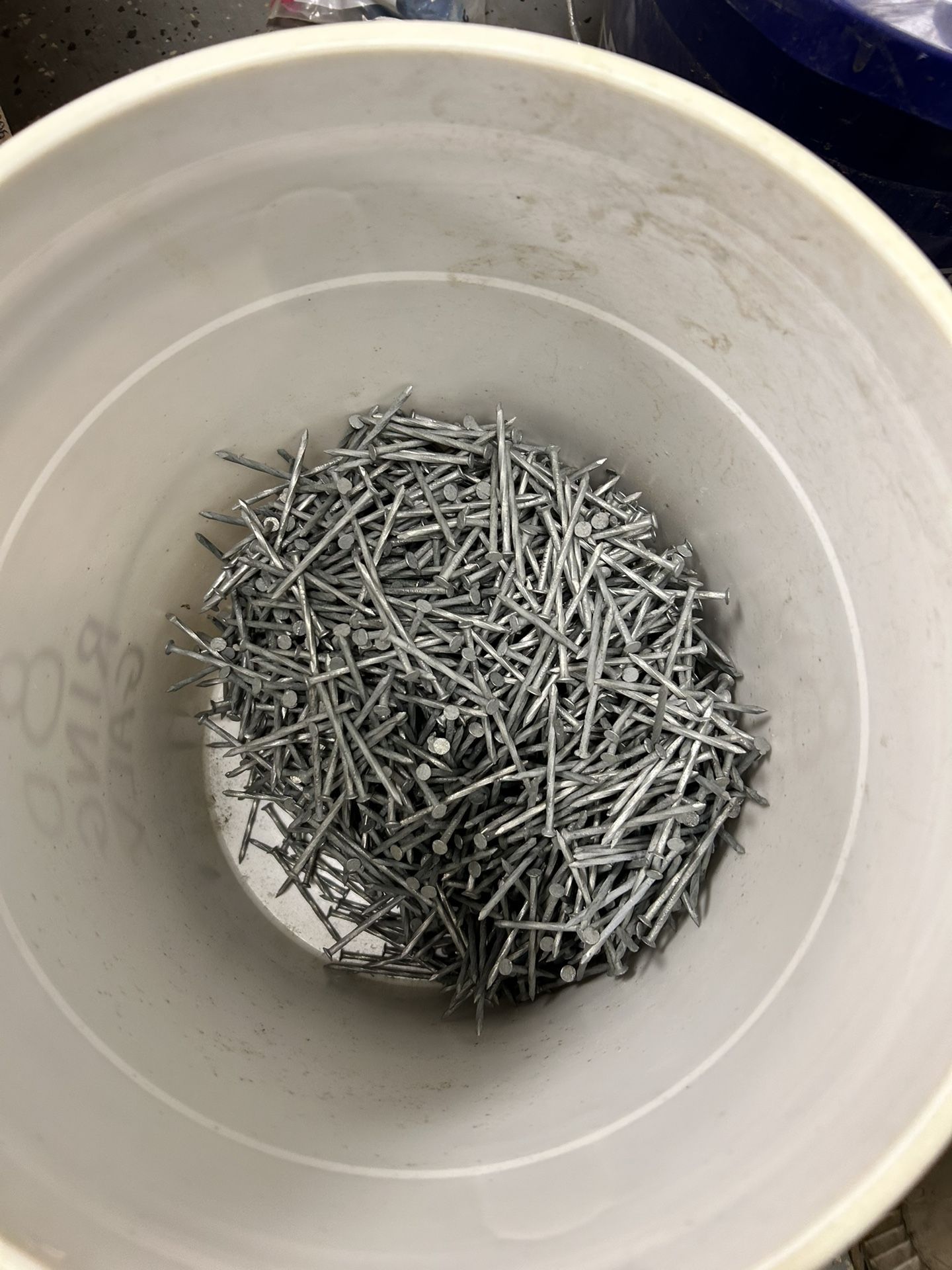2 1/2” 8D Galvanized Ring nails