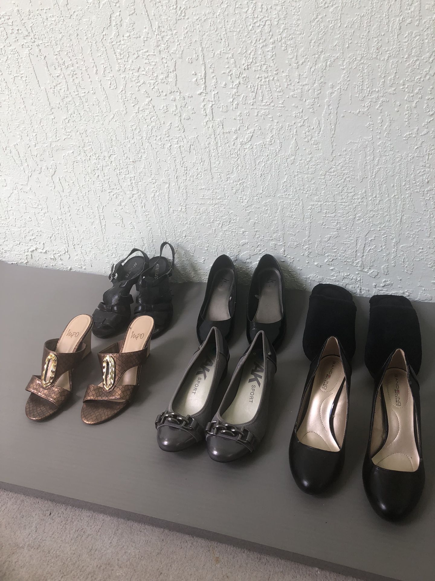 Like New Sharp Ladies Shoes 6 Pairs Bundle Size 5 And 6