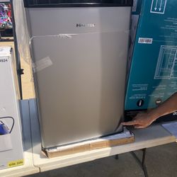 Hisense 2.7 Refrigerator 