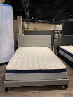 Full size bed