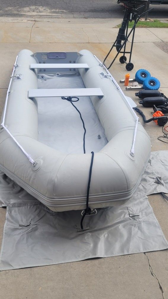 2022 Saturn 12 Ft Dinghy With Motor