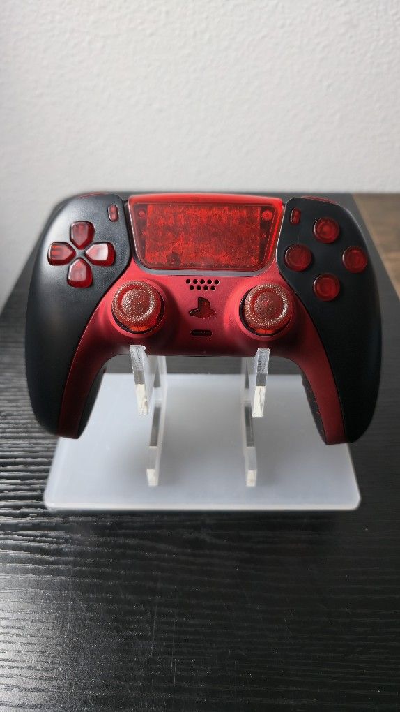 Custom-built ps5 controller with hall effect joysticks and trigger stops! Not mouse click