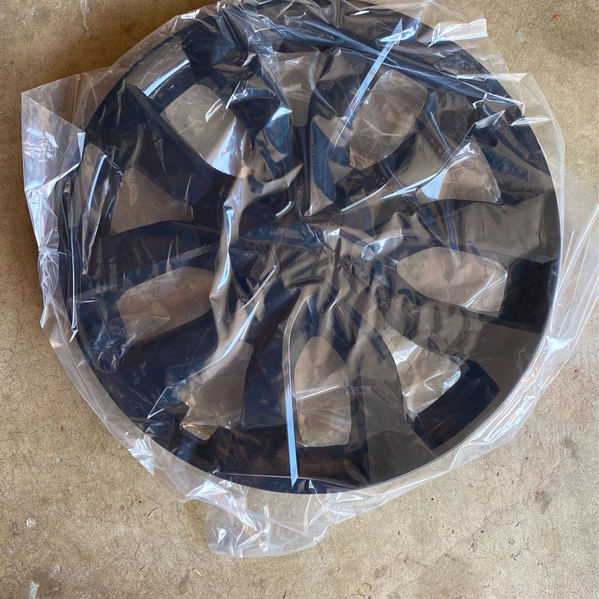Set of 4 Gloss Black 10 Spoke 17” wheel covers