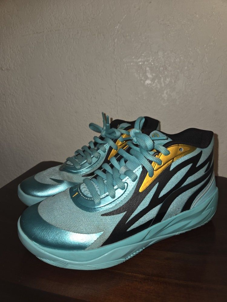 Puma LaMelo Ball MB.02 Size 6