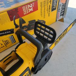 NEW DEWALT FLEXVOLT 60V BRUSHLESS 16" CHAINSAW. $135 FIRM 