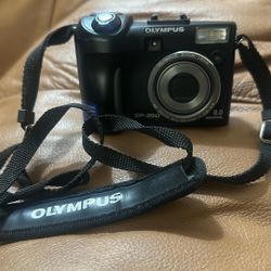 Olympus SP-350 8MP Digital Camera 3x Zoom