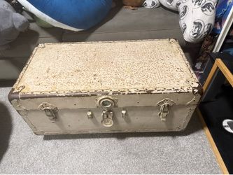 Storage chest