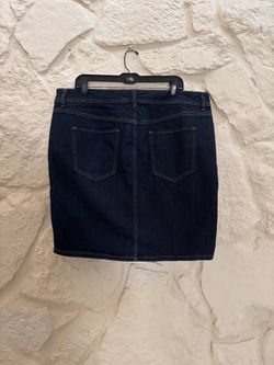 OLD NAVY SKIRT SIZE 18