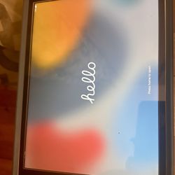 Apple iPad 8th Gen 32GB Wi-Fi – w/ Otterbox – Excellent Condition!