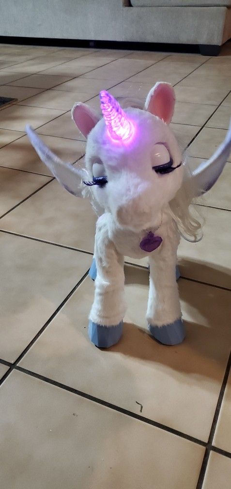 FurReal Friends Unicorn - Barely Used