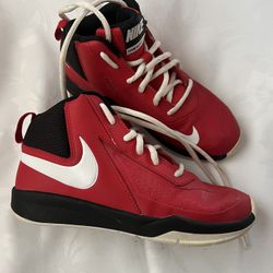 Boys NIKE Shoes Size 1Y