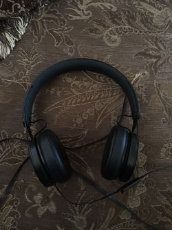 BEATS HEADPHONES NEED REPAIR