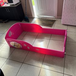 Girl Bed And Toys 