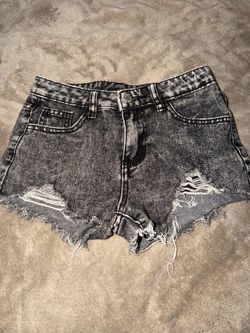 $5  size 9-10 Y Acid Wash Distressed Denim Shorts
