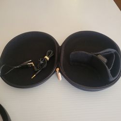 Sony WH-1000XM3 Premium Noise Cancelling Wireless Headphones WH1000XM3. 
Black.
Pre-owned, very good shape. Functionality 10 out of 10. Cosmetically 9