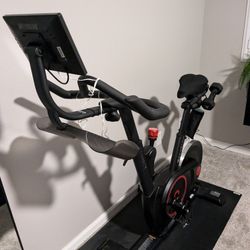 Echelon EX5 Exercise Bike