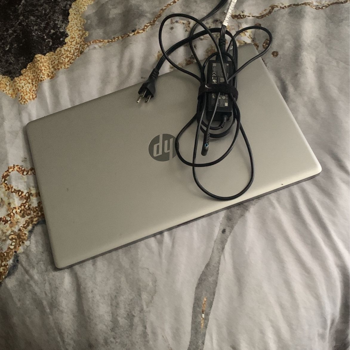 Laptop(intel Core i3)
