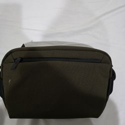 ALPAKA Vertex Pouch - Army Green Axoflux - 3-in-1 Tech Bag & Sling - Fits iPad Mini / Switch 