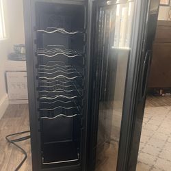  Wine Fridge - 12 Bottle