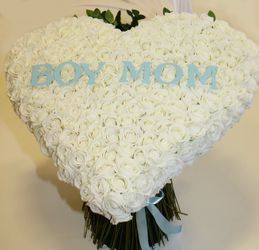 200+ white roses