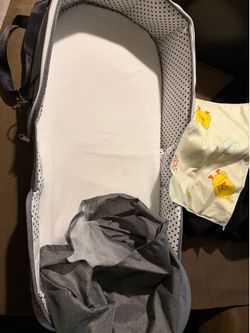 Baby Travel bassinet
