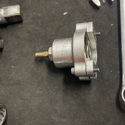 Blox Adjustable Fuel Pressure Regulator 