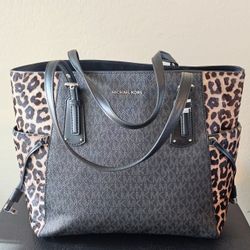 Michael Kors Voyager Tote Bag Leopard Print