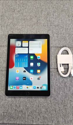 iPad Air 2, Wi-Fi Internet Access, iCloud UNLOCKED. Excellent Condition