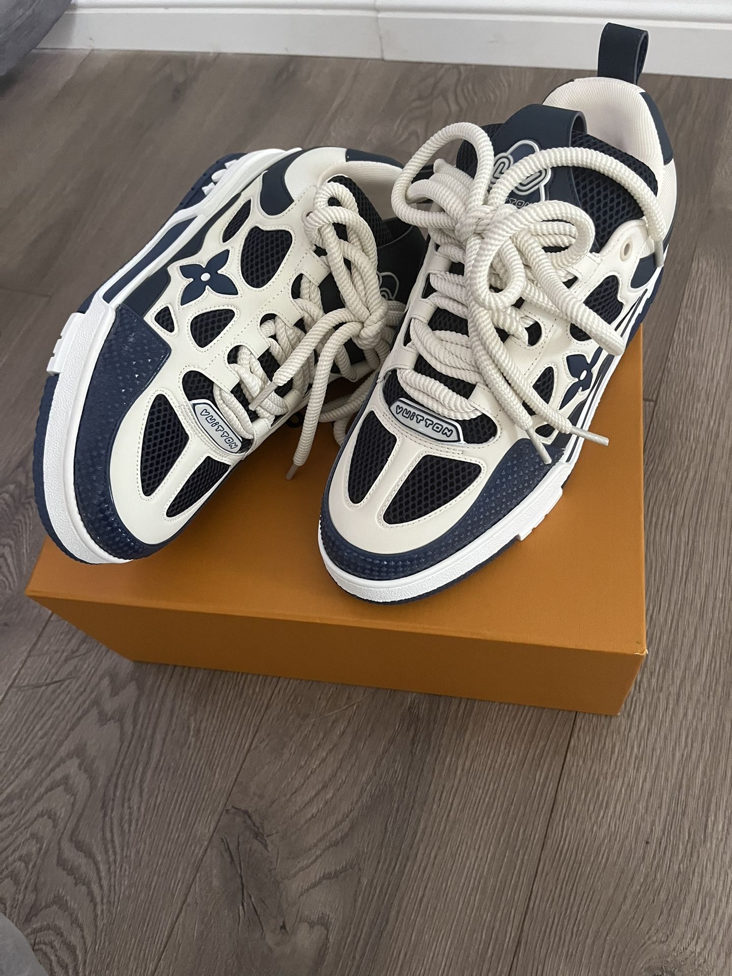 Louis Vuitton Skate Shoes Size 9